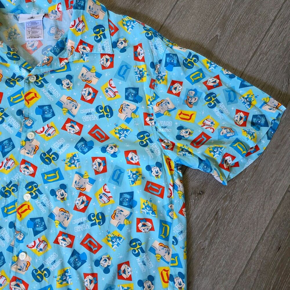 Disney Parks Mickey & Friends Aloha Men's Shirt 65th Anniversary Characters M - Picture 4 of 4